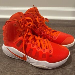 Nike Women’s Orange Hyperdunks 2016 Size 7.5